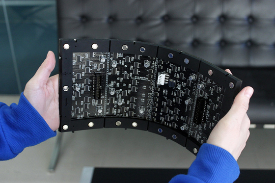 High Brightness 4.5mm Soft Module Indoor Flexible LED Display 1500 Cd/㎡